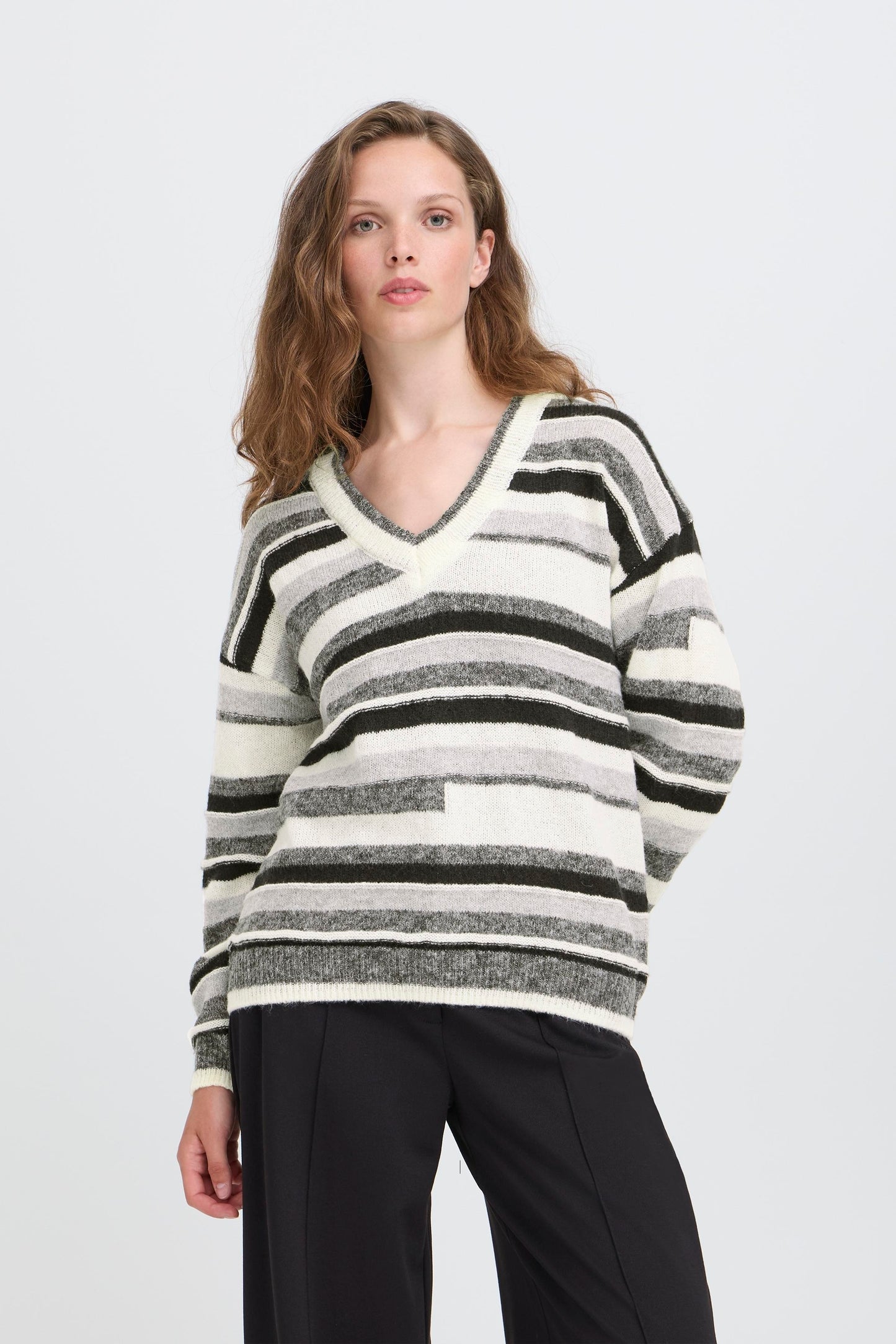 IH - Astra LS4 Jumper - Grey Pinstripe