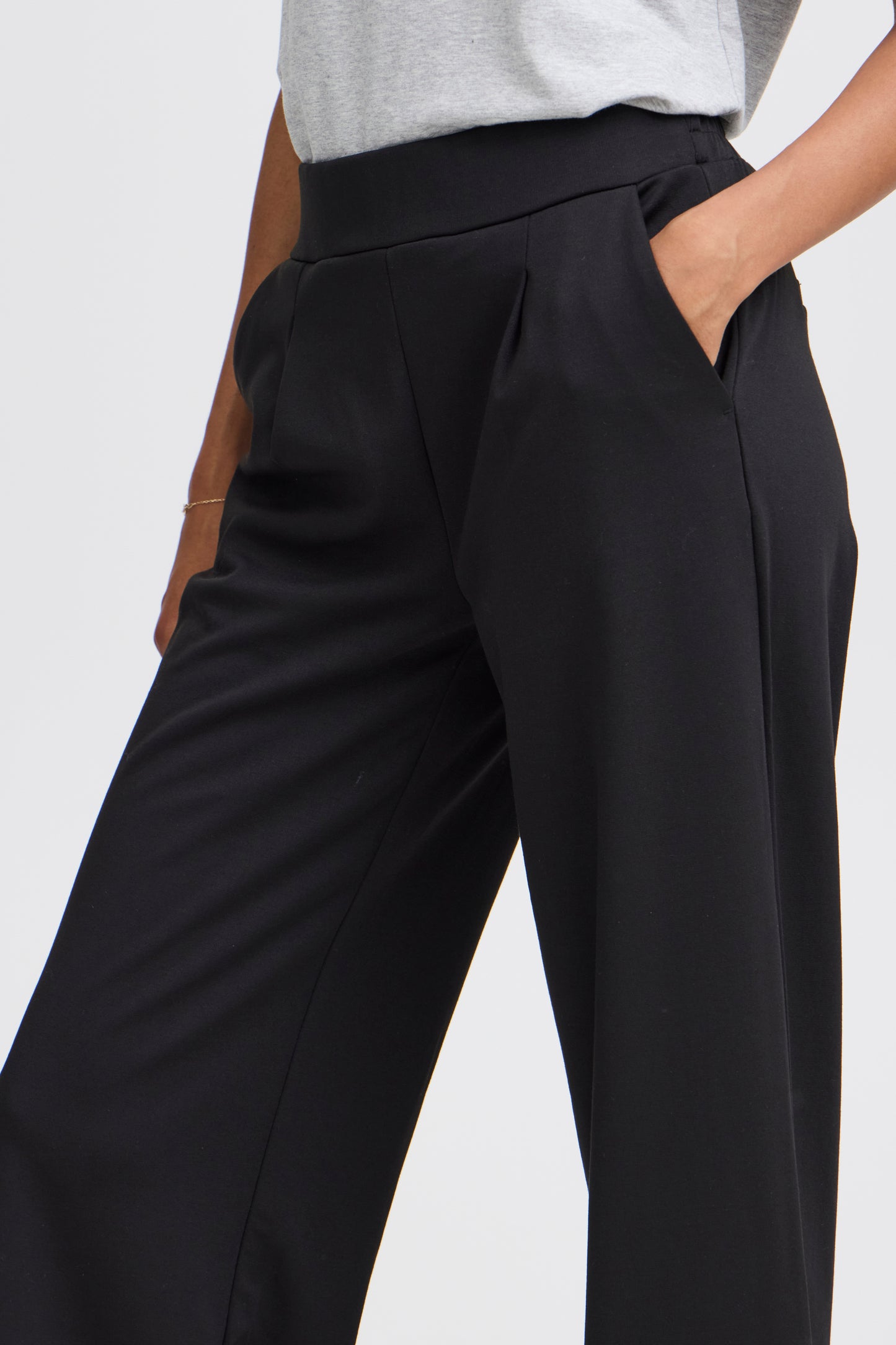 BY - Rizetta Jersey Wide Trousers - Black