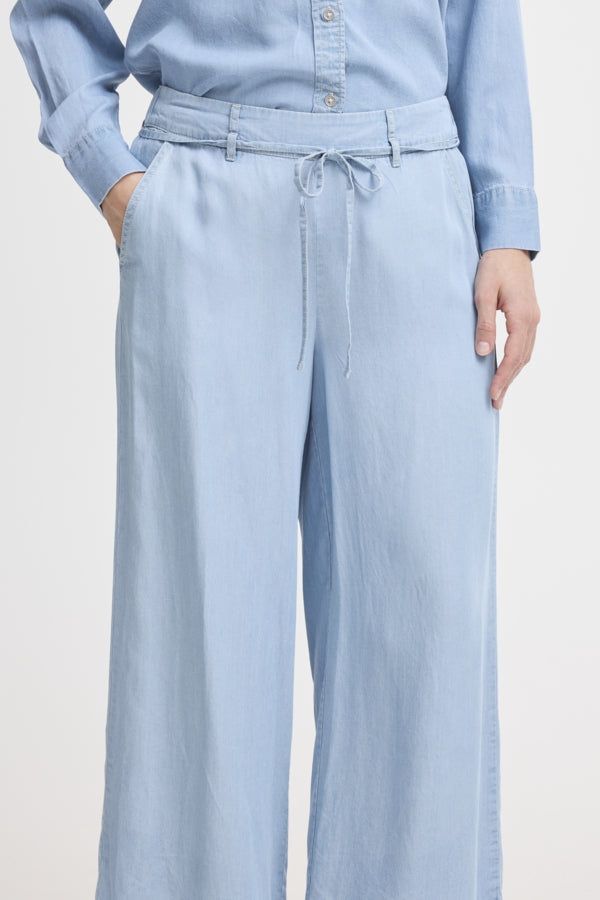 BY - Kosmo Crop Tencel Trousers - Light Blue Denim