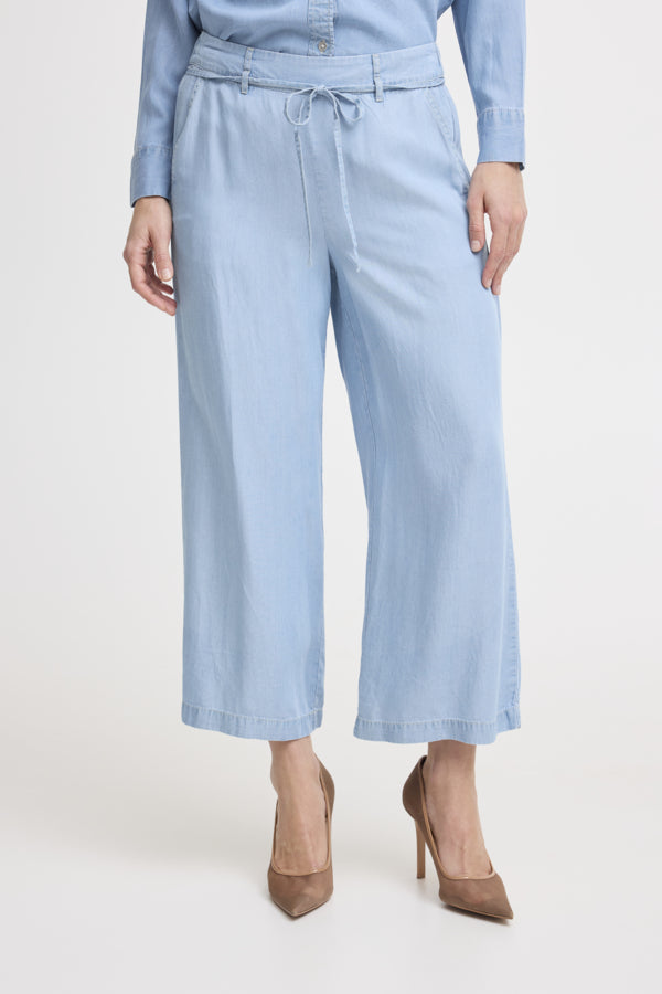 BY - Kosmo Crop Tencel Trousers - Light Blue Denim