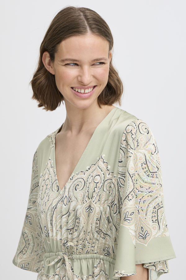 BY - Jannike Dress - Tea Paisley Mix