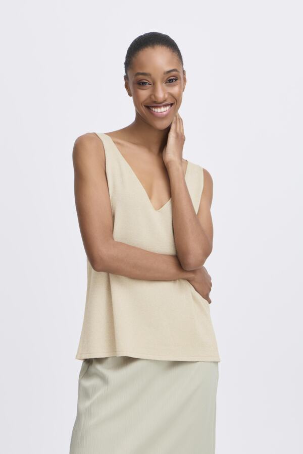 BY - Mobbe Top - Frosted Almond