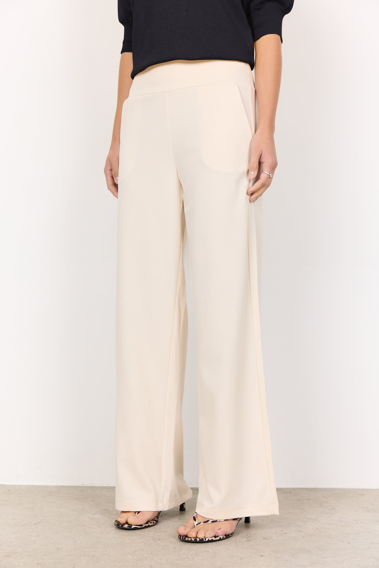 SC - Siham 48 Trousers - Cream