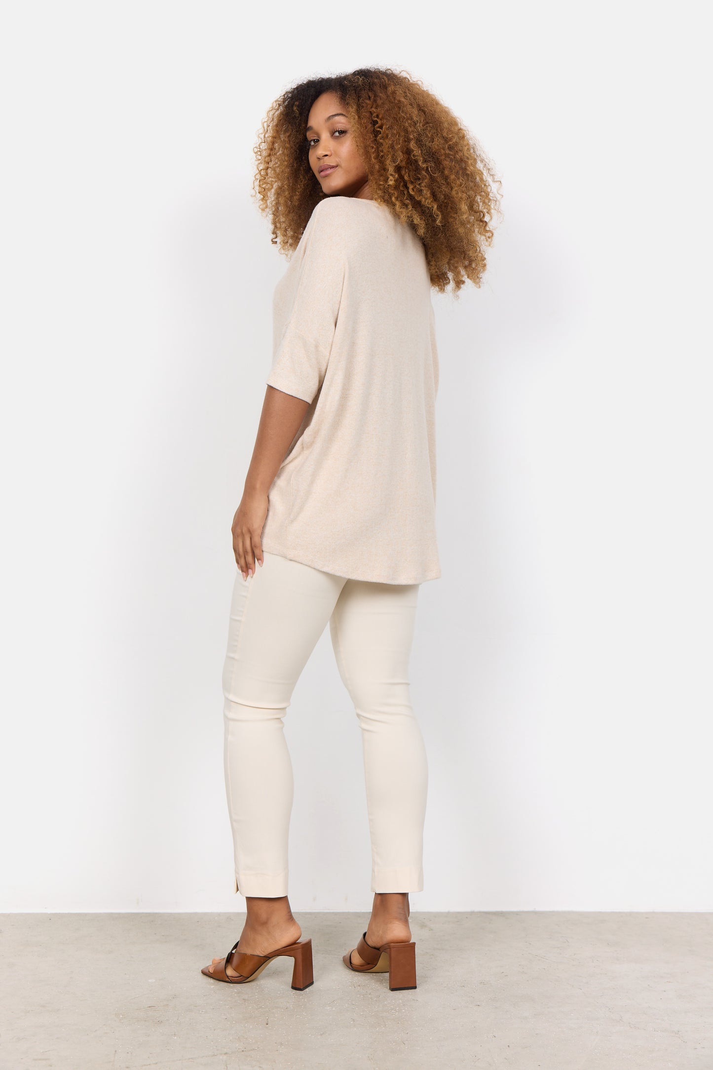 SC - Biara 96 Top - Cream